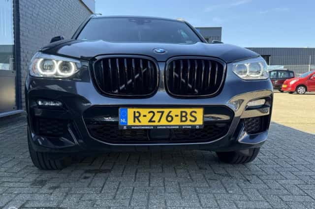 BMW X3 (2020) thumbnail 4