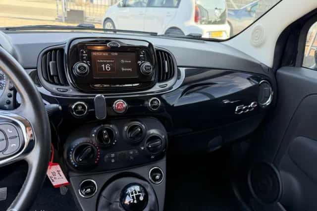 Fiat 500 (2018) thumbnail 5