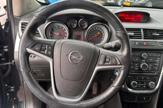 Opel Mokka (2015) thumbnail 3