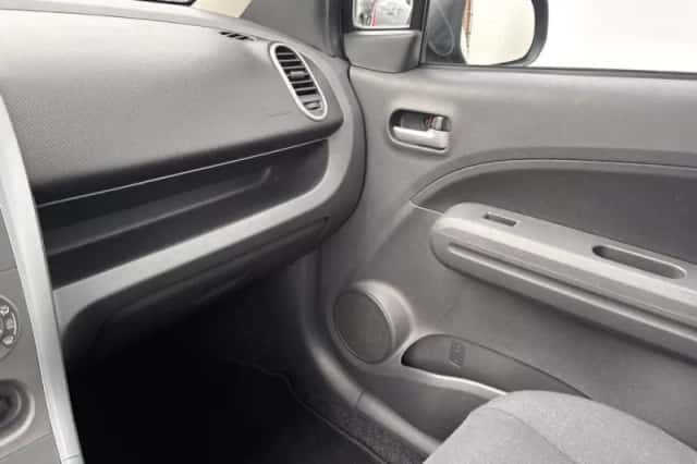 Suzuki Splash (2012) thumbnail 5