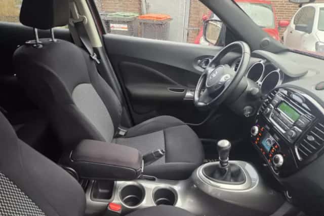 Nissan Juke (2015) thumbnail 3