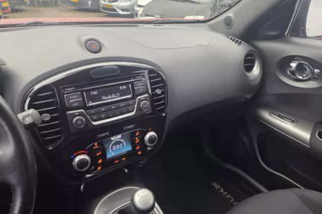 Nissan Juke (2015) thumbnail 5