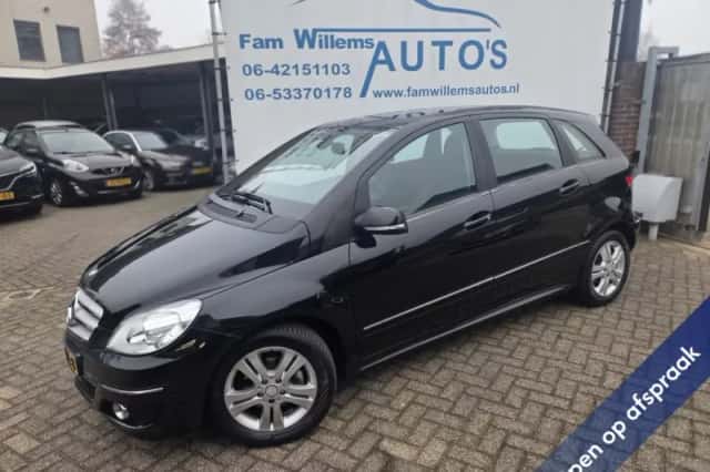 Mercedes-Benz B-Klasse (2011) thumbnail 1