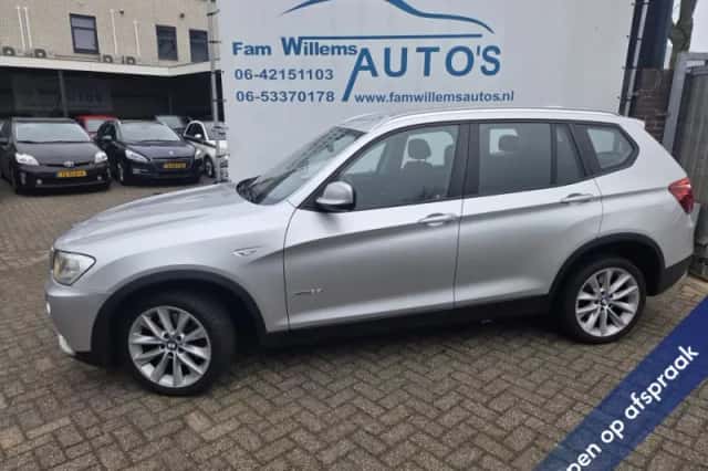 BMW X3 (2011) thumbnail 1