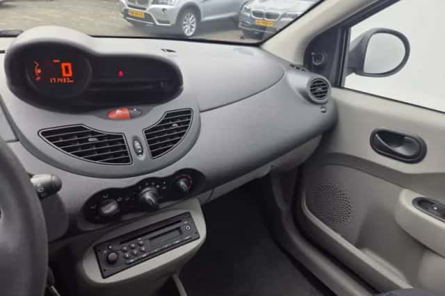 Renault Twingo (2010) thumbnail 5