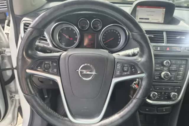 Opel Mokka (2016) thumbnail 4