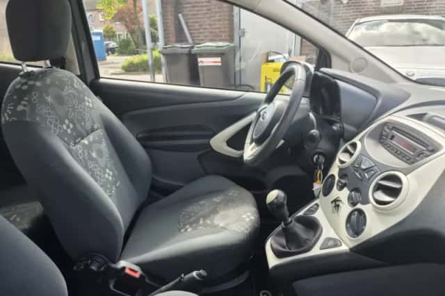 Ford Ka (2015) thumbnail 2