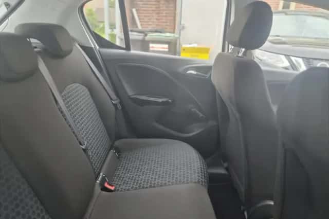 Opel Corsa (2015) thumbnail 3