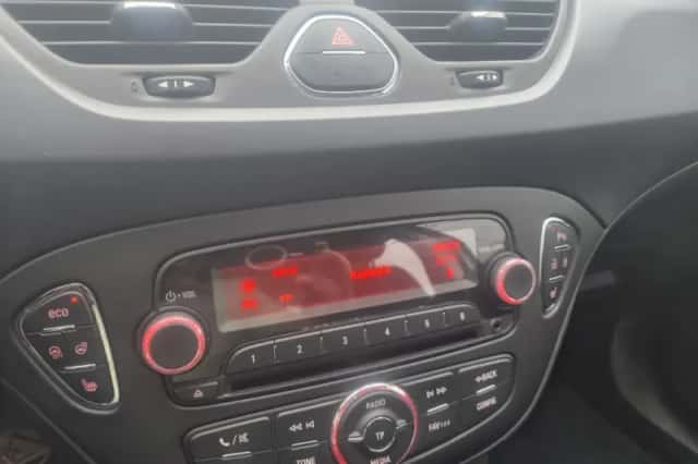 Opel Corsa (2015) thumbnail 5