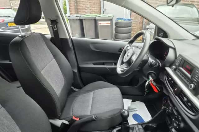 Kia Picanto (2018) thumbnail 2