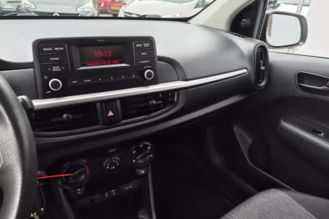 Kia Picanto (2018) thumbnail 5