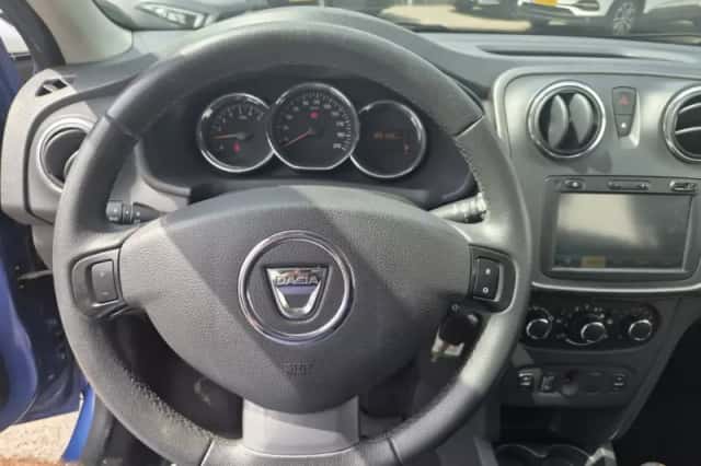 Dacia Sandero (2013) thumbnail 4