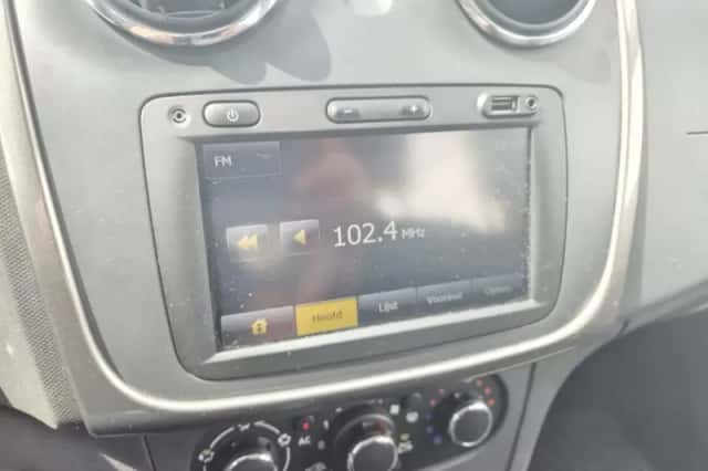 Dacia Sandero (2013) thumbnail 5