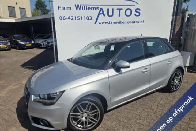 Audi A1 (2012) thumbnail 1
