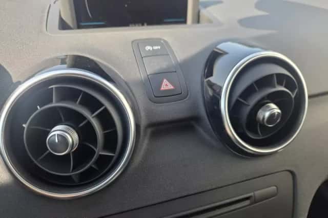 Audi A1 (2012) thumbnail 6