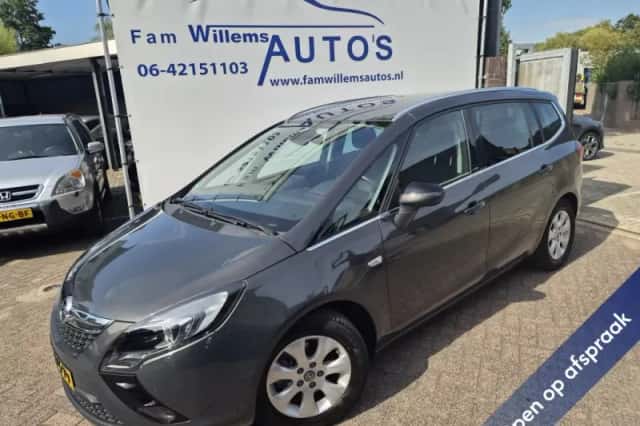 Opel Zafira (2014) thumbnail 1