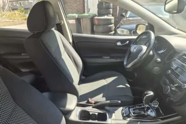 Nissan Pulsar (2015) thumbnail 2