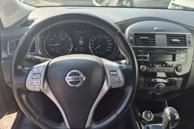 Nissan Pulsar (2015) thumbnail 3