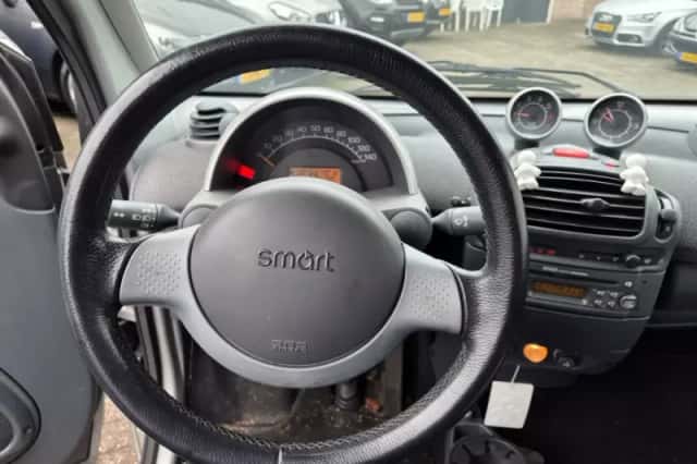 Smart Cabrio (2003) thumbnail 2