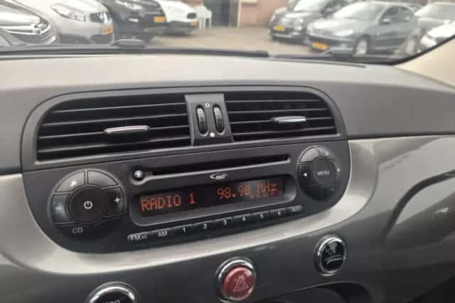 Fiat 500 (2014) thumbnail 4