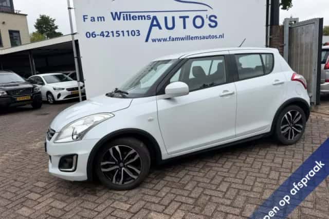 Suzuki Swift (2015) thumbnail 1