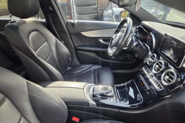 Mercedes-Benz C-Klasse (2018) thumbnail 2