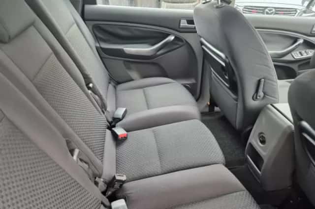 Ford C-Max (2007) thumbnail 3