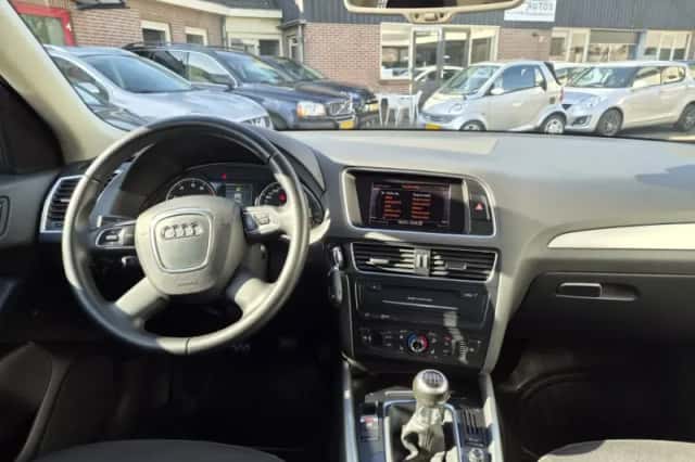 Audi Q5 (2012) thumbnail 2