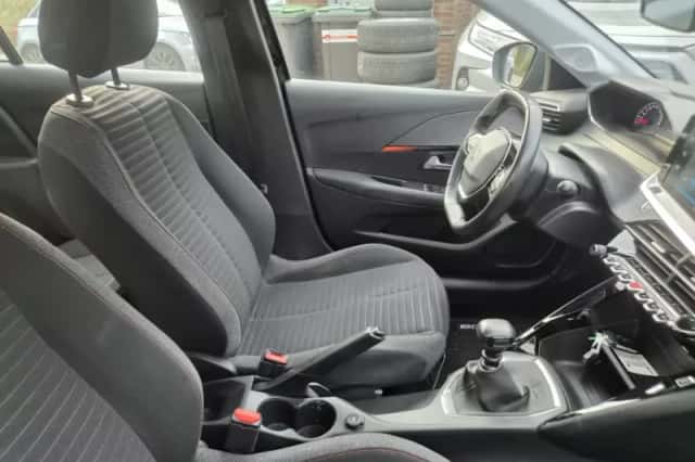 Peugeot 208 (2020) thumbnail 2