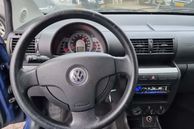 Volkswagen Fox (2007) thumbnail 4