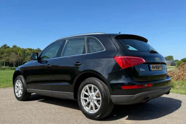 Audi Q5 (2009) thumbnail 3