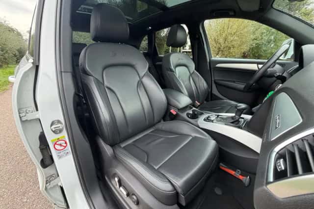 Audi Q5 (2012) thumbnail 2
