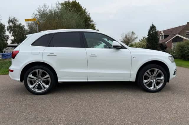 Audi Q5 (2012) thumbnail 6
