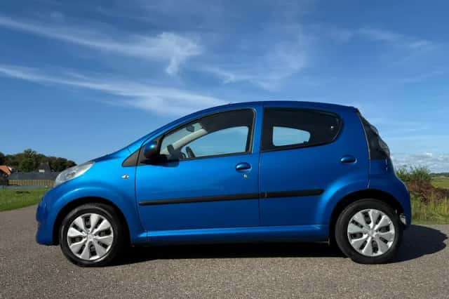 Citroën C1 (2010) thumbnail 2
