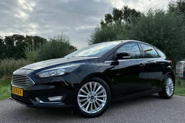 Ford Focus (2016) thumbnail 1