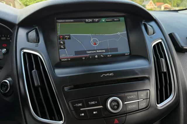 Ford Focus (2016) thumbnail 5