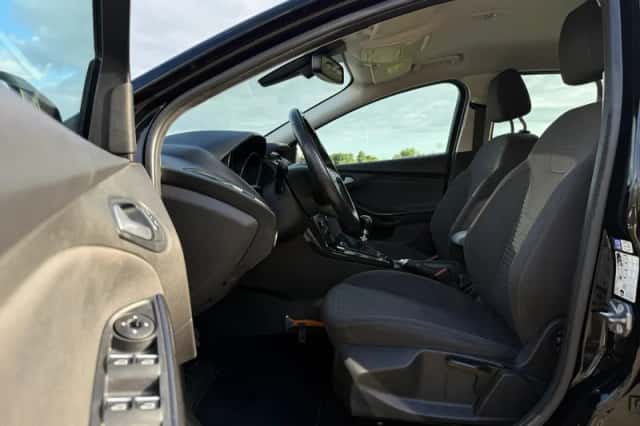 Ford Focus (2016) thumbnail 6