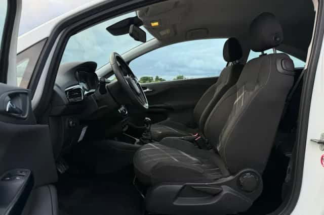 Opel Corsa (2015) thumbnail 6