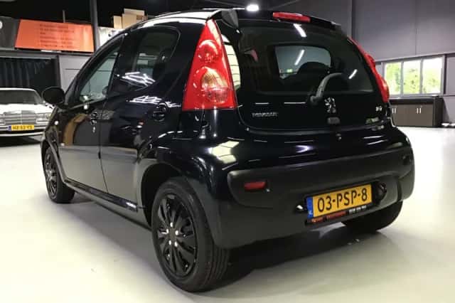 Peugeot 107 (2011) thumbnail 5