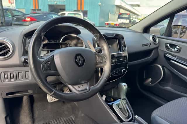 Renault Clio (2015) thumbnail 5