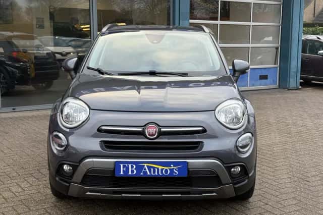 Fiat 500X (2019) thumbnail 2