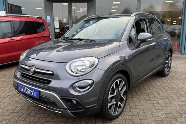 Fiat 500X (2019) thumbnail 3