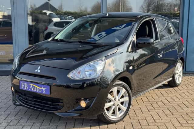 Mitsubishi Space Star (2013) thumbnail 1