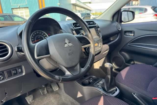 Mitsubishi Space Star (2013) thumbnail 5