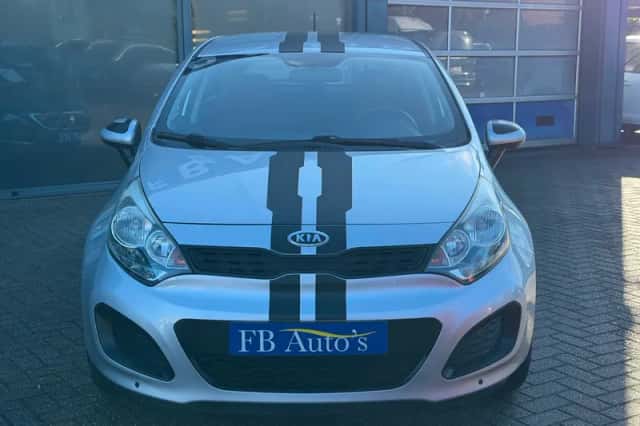 Kia Rio (2012) thumbnail 2
