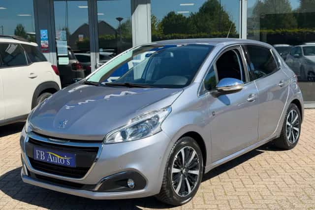 Peugeot 208 (2019) thumbnail 3