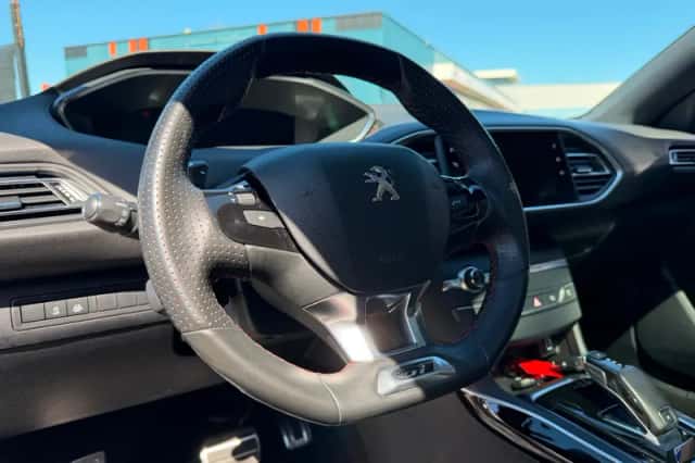 Peugeot 308 (2021) thumbnail 5