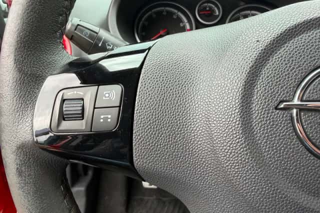 Opel Corsa (2011) thumbnail 6