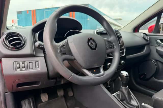 Renault Clio (2018) thumbnail 5
