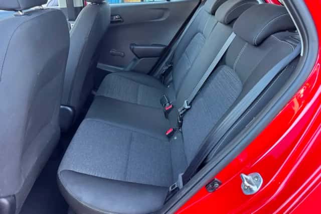 Kia Picanto (2019) thumbnail 3